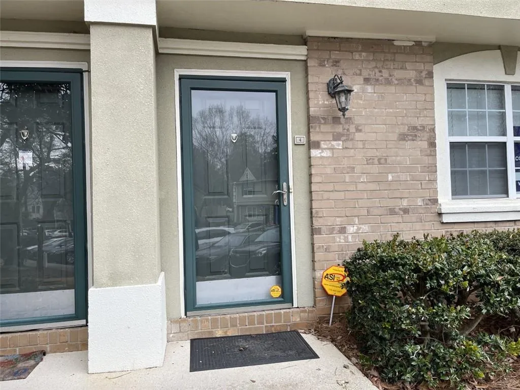 6900 Roswell Road Unit C4, Atlanta, Georgia 30328, 2 Bedrooms Bedrooms, ,2 BathroomsBathrooms,Residential,Sold,6900 Roswell Road Unit C4,7158550