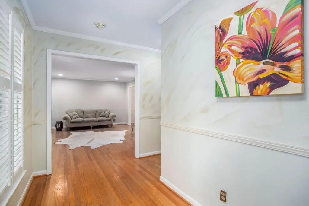 6520 Wright Circle, Sandy Springs, Georgia 30328, 4 Bedrooms Bedrooms, ,3 BathroomsBathrooms,Residential,Sold,6520 Wright Circle,7071394