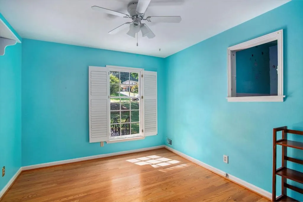 6520 Wright Circle, Sandy Springs, Georgia 30328, 4 Bedrooms Bedrooms, ,3 BathroomsBathrooms,Residential,Sold,6520 Wright Circle,7071394