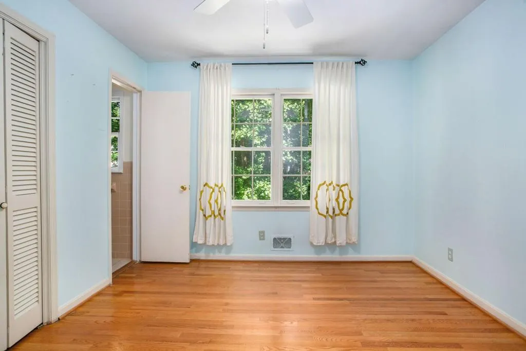 6520 Wright Circle, Sandy Springs, Georgia 30328, 4 Bedrooms Bedrooms, ,3 BathroomsBathrooms,Residential,Sold,6520 Wright Circle,7071394