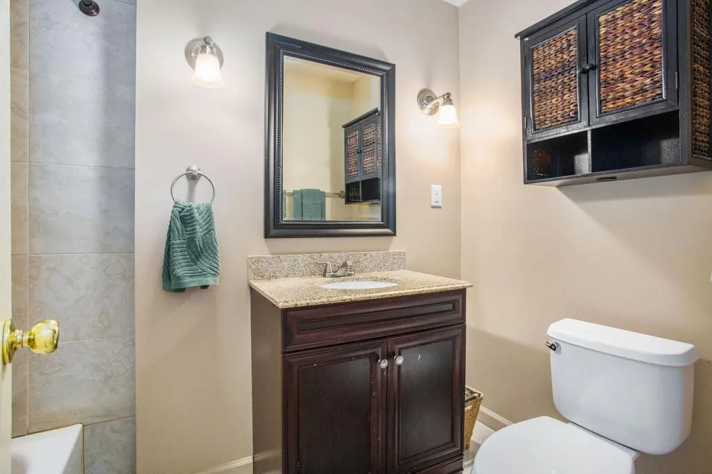 6520 Wright Circle, Sandy Springs, Georgia 30328, 4 Bedrooms Bedrooms, ,3 BathroomsBathrooms,Residential,Sold,6520 Wright Circle,7071394