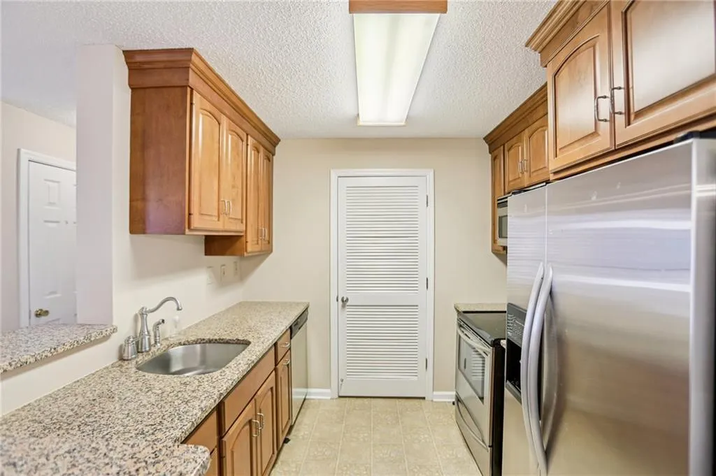 307 Granville Court Unit 307, Atlanta, Georgia 30328, 1 Bedroom Bedrooms, ,1 BathroomBathrooms,Residential,For Sale,307 Granville Court Unit 307,7725183