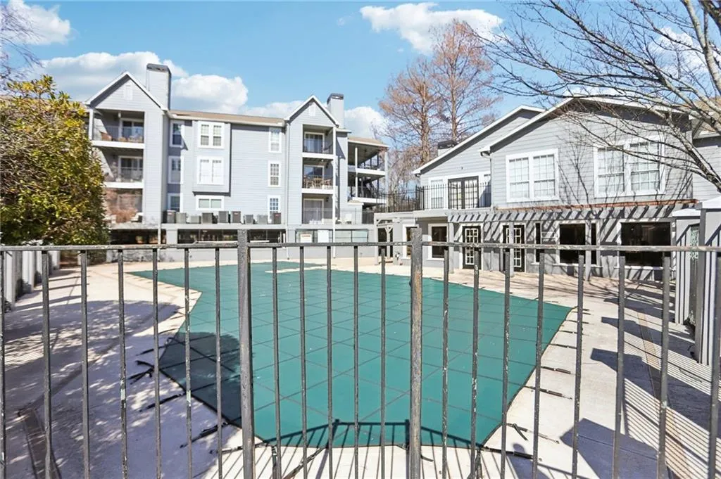 307 Granville Court Unit 307, Atlanta, Georgia 30328, 1 Bedroom Bedrooms, ,1 BathroomBathrooms,Residential,For Sale,307 Granville Court Unit 307,7725183
