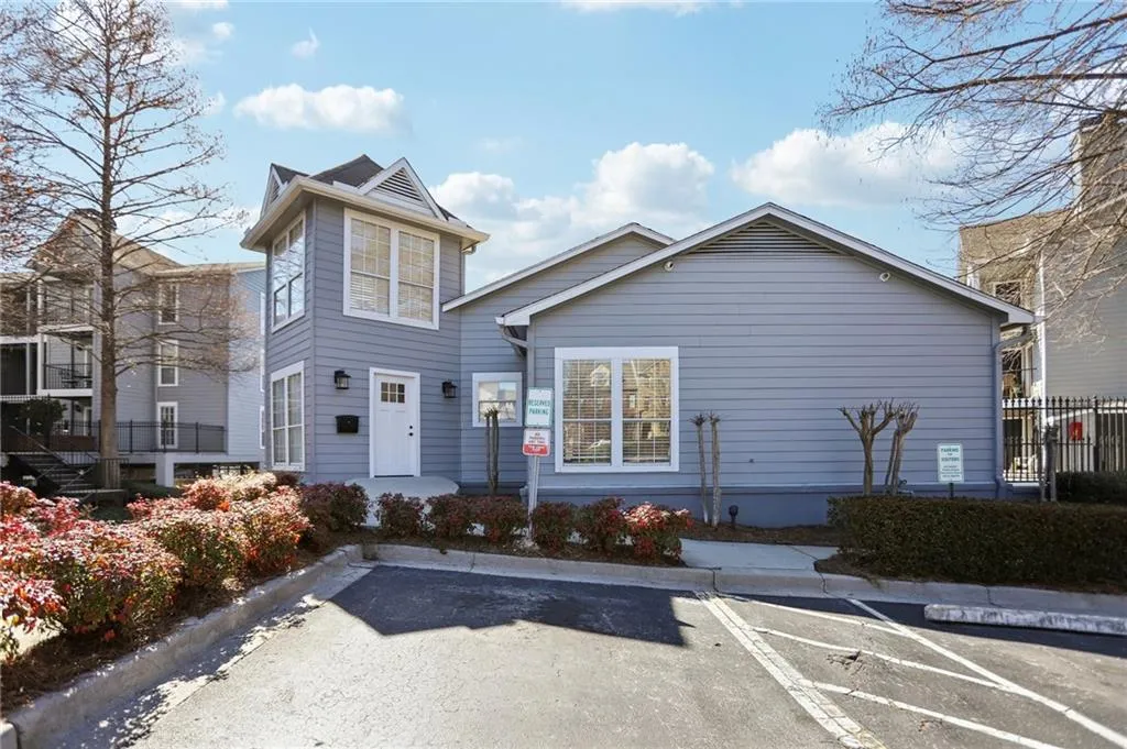 307 Granville Court Unit 307, Atlanta, Georgia 30328, 1 Bedroom Bedrooms, ,1 BathroomBathrooms,Residential,For Sale,307 Granville Court Unit 307,7725183