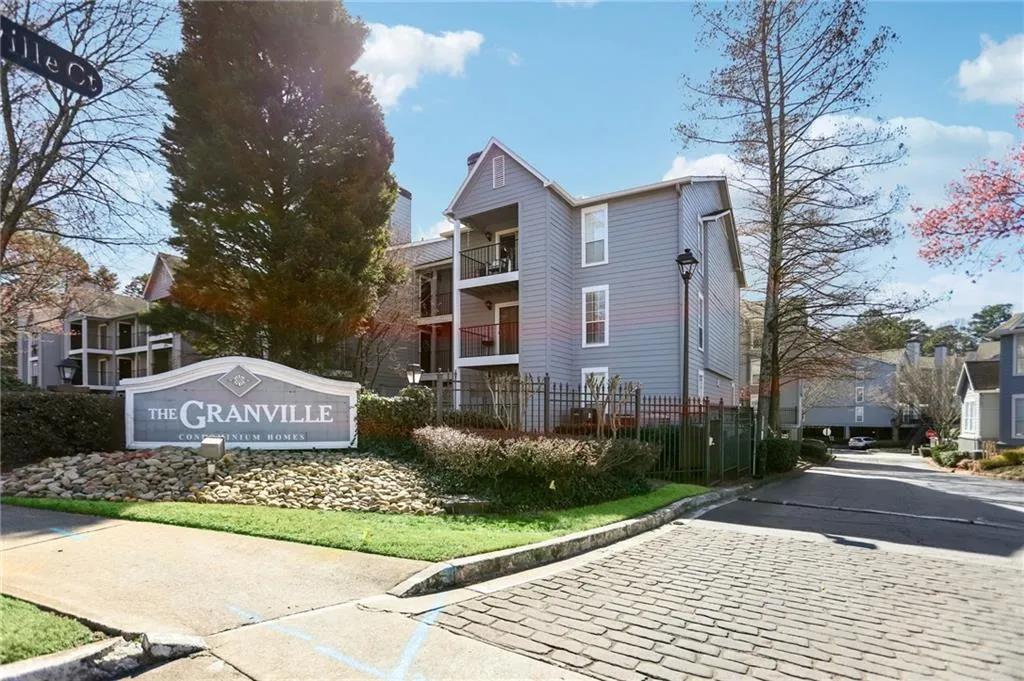 307 Granville Court Unit 307, Atlanta, Georgia 30328, 1 Bedroom Bedrooms, ,1 BathroomBathrooms,Residential,For Sale,307 Granville Court Unit 307,7725183