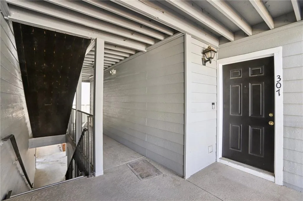 307 Granville Court Unit 307, Atlanta, Georgia 30328, 1 Bedroom Bedrooms, ,1 BathroomBathrooms,Residential,For Sale,307 Granville Court Unit 307,7725183