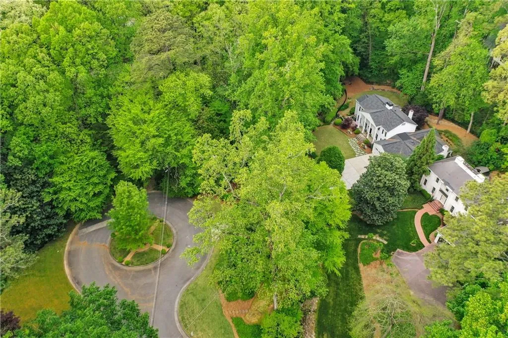 2562 Red Valley Road, Atlanta, Georgia 30305, 5 Bedrooms Bedrooms, ,4 BathroomsBathrooms,Residential,For Sale,2562 Red Valley Road,7559497