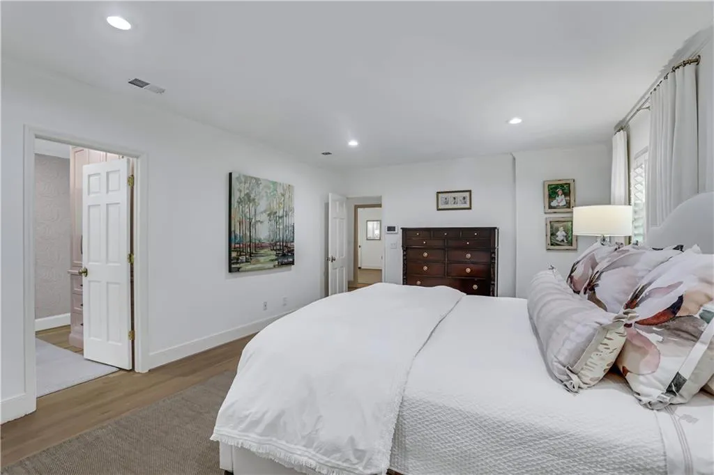 2562 Red Valley Road, Atlanta, Georgia 30305, 5 Bedrooms Bedrooms, ,4 BathroomsBathrooms,Residential,For Sale,2562 Red Valley Road,7559497