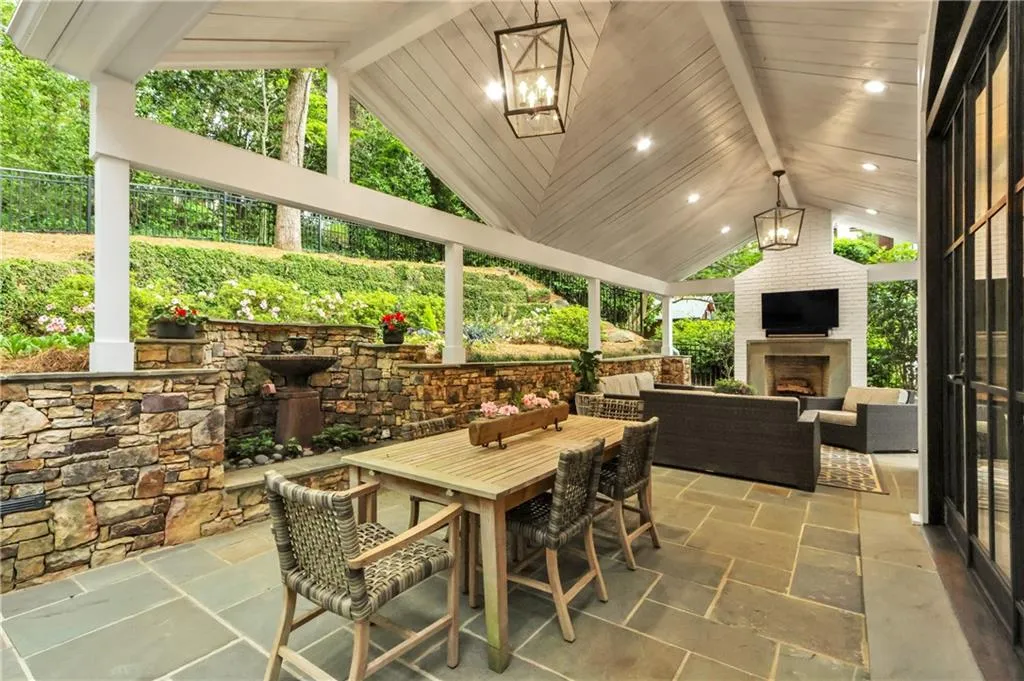 2562 Red Valley Road, Atlanta, Georgia 30305, 5 Bedrooms Bedrooms, ,4 BathroomsBathrooms,Residential,For Sale,2562 Red Valley Road,7559497