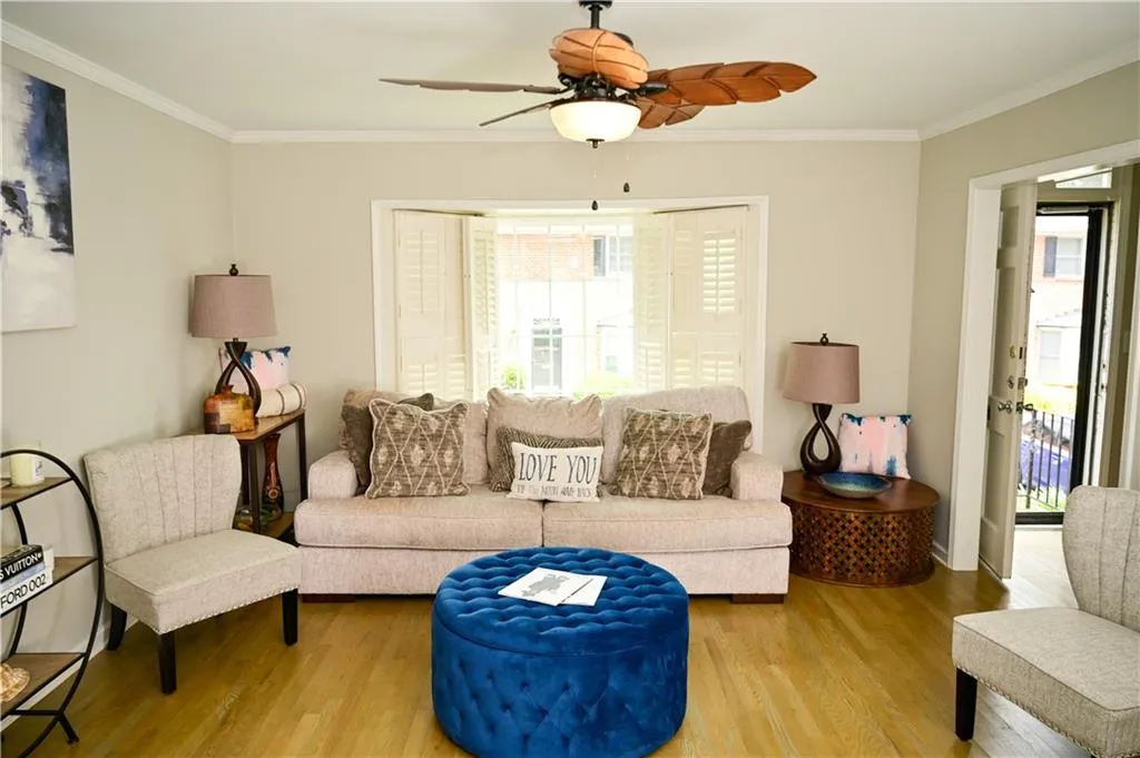 6520 Roswell Road Unit 104, Atlanta, Georgia 30328, 2 Bedrooms Bedrooms, ,1 BathroomBathrooms,Residential,Sold,6520 Roswell Road Unit 104,7215307