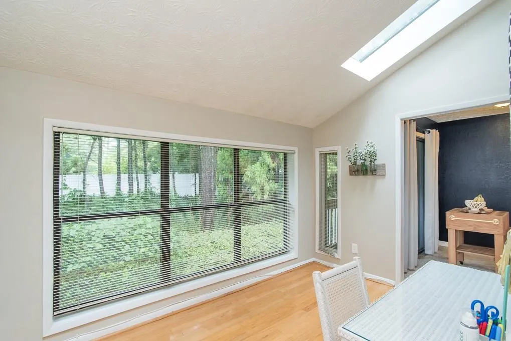 5135 Roswell Road Unit 3/35, Atlanta, Georgia 30342, 2 Bedrooms Bedrooms, ,2 BathroomsBathrooms,Residential,Sold,5135 Roswell Road Unit 3/35,5907259