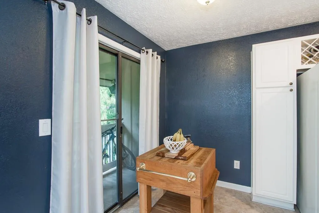5135 Roswell Road Unit 3/35, Atlanta, Georgia 30342, 2 Bedrooms Bedrooms, ,2 BathroomsBathrooms,Residential,Sold,5135 Roswell Road Unit 3/35,5907259
