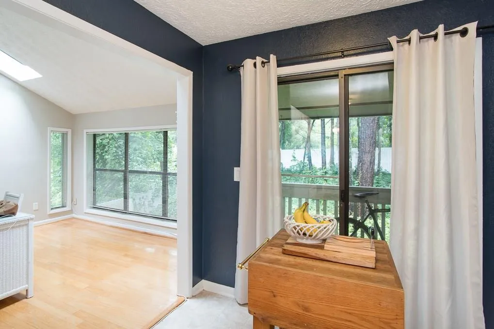 5135 Roswell Road Unit 3/35, Atlanta, Georgia 30342, 2 Bedrooms Bedrooms, ,2 BathroomsBathrooms,Residential,Sold,5135 Roswell Road Unit 3/35,5907259