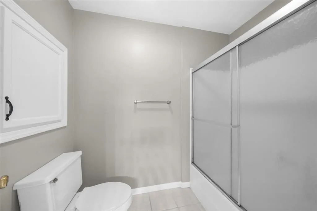 704 Hollyfax Circle, Sandy Springs, Georgia 30328, 1 Bedroom Bedrooms, ,1 BathroomBathrooms,Residential,Sold,704 Hollyfax Circle,7431540