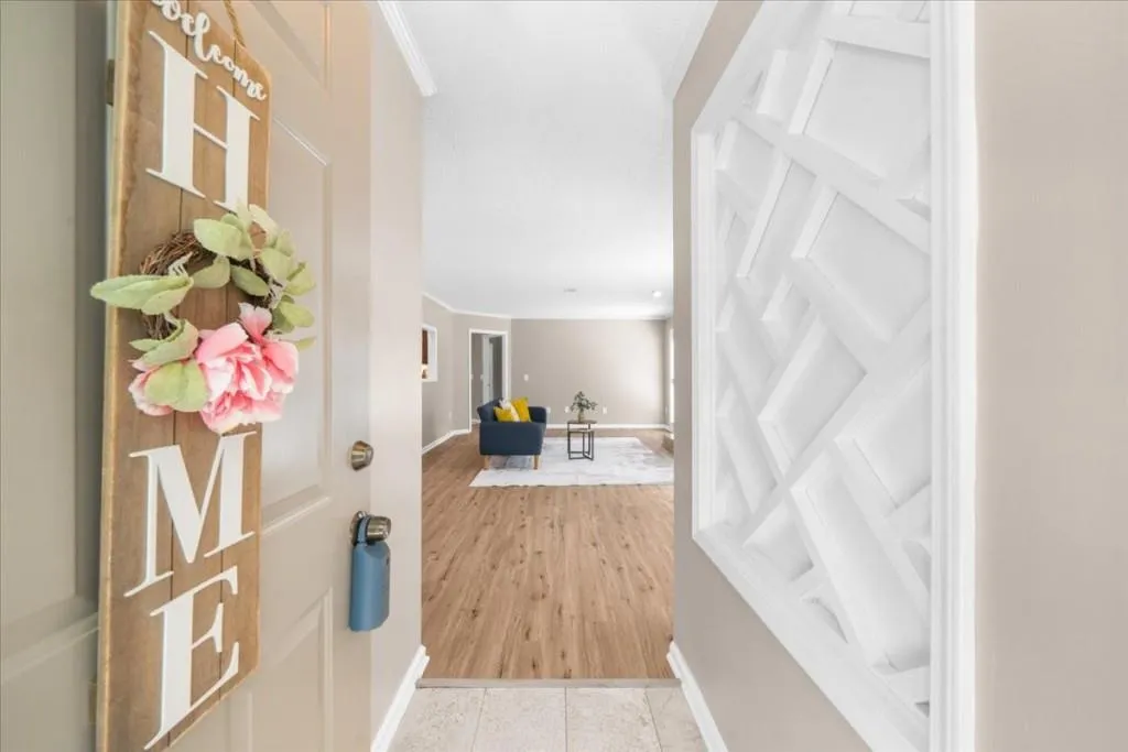 704 Hollyfax Circle, Sandy Springs, Georgia 30328, 1 Bedroom Bedrooms, ,1 BathroomBathrooms,Residential,Sold,704 Hollyfax Circle,7431540