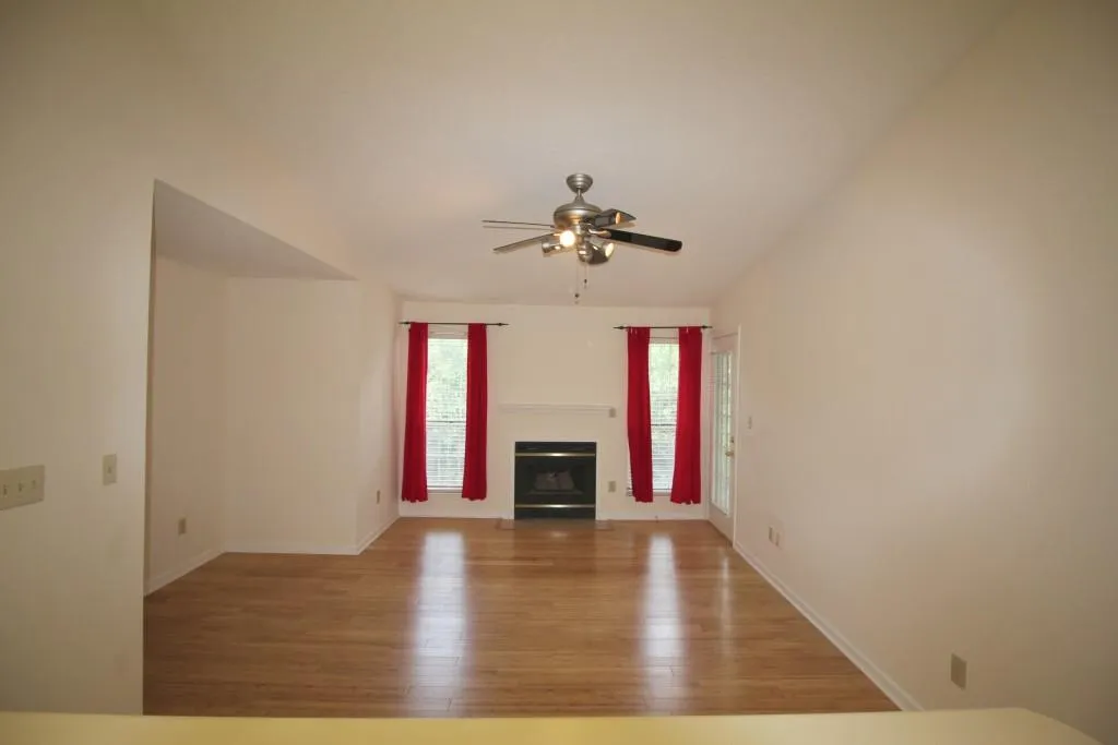 548 Granville Court Unit 548, Sandy Springs, Georgia 30328, 1 Bedroom Bedrooms, ,1 BathroomBathrooms,Residential,Sold,548 Granville Court Unit 548,5693075