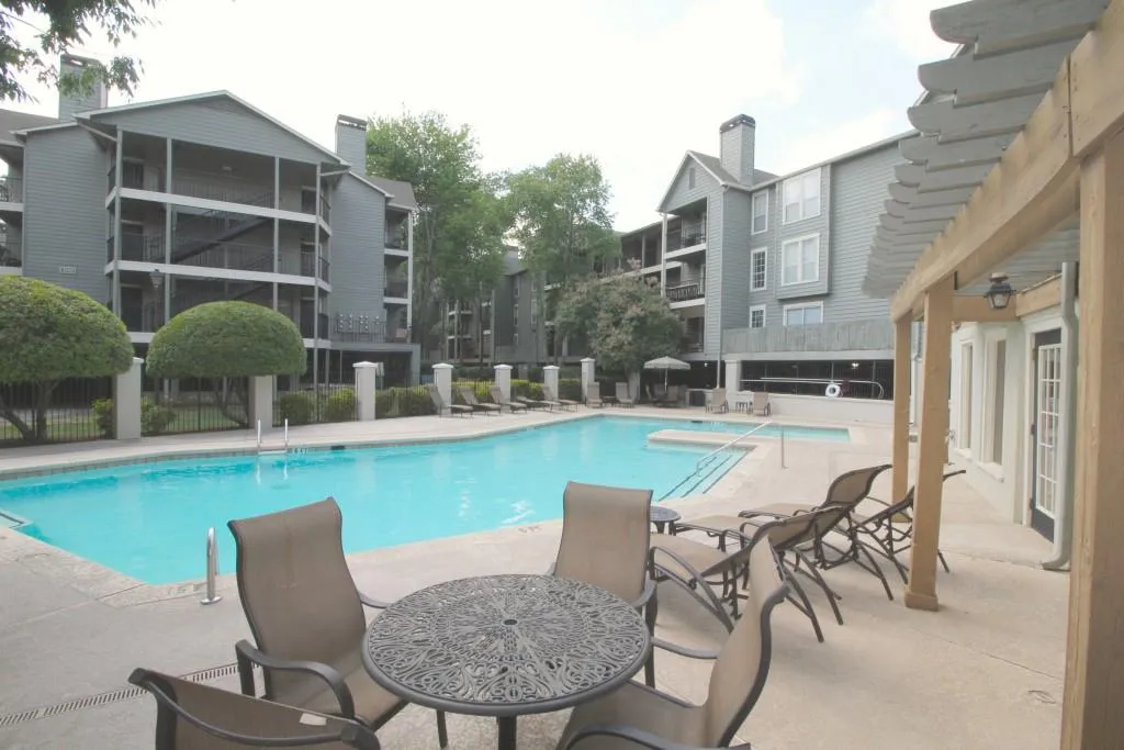 548 Granville Court Unit 548, Sandy Springs, Georgia 30328, 1 Bedroom Bedrooms, ,1 BathroomBathrooms,Residential,Sold,548 Granville Court Unit 548,5693075