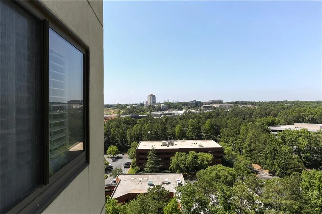 795 Hammond Drive Unit 1608, Sandy Springs, Georgia 30328, 1 Bedroom Bedrooms, ,1 BathroomBathrooms,Residential,Sold,795 Hammond Drive Unit 1608,6560705
