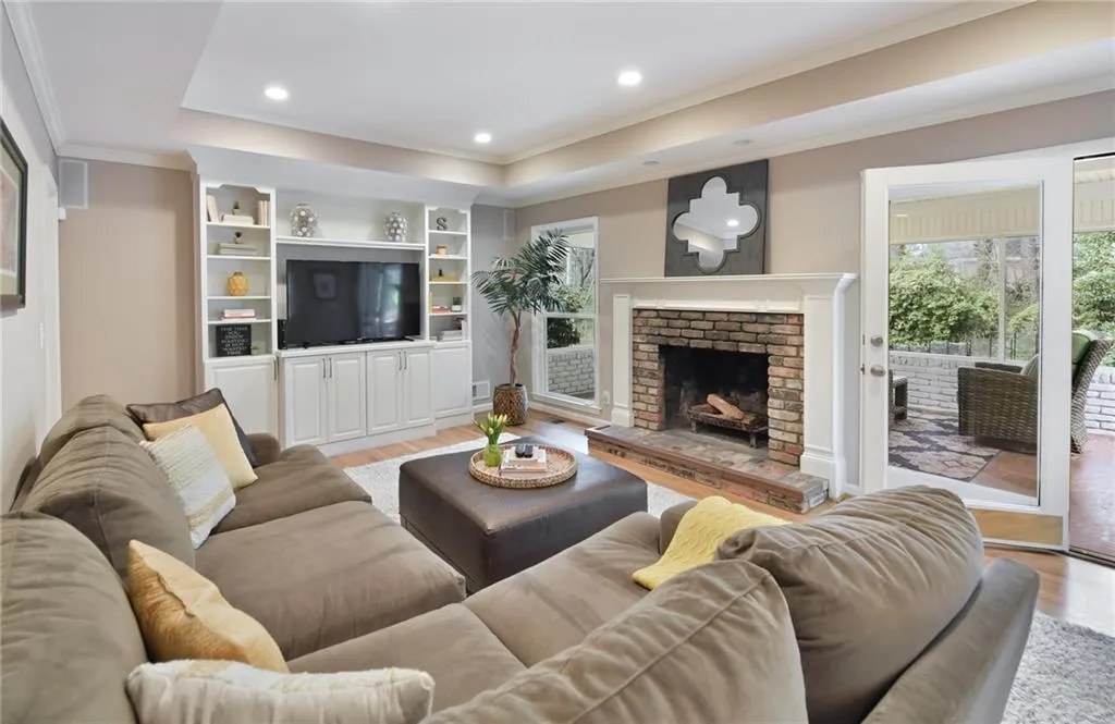 485 Riverside Parkway, Atlanta, Georgia 30328, 4 Bedrooms Bedrooms, ,2 BathroomsBathrooms,Residential,Sold,485 Riverside Parkway,6851430