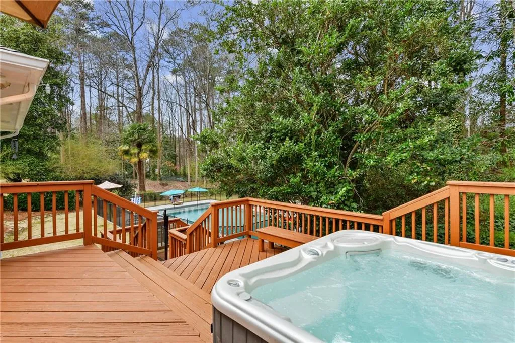 485 Riverside Parkway, Atlanta, Georgia 30328, 4 Bedrooms Bedrooms, ,2 BathroomsBathrooms,Residential,Sold,485 Riverside Parkway,6851430