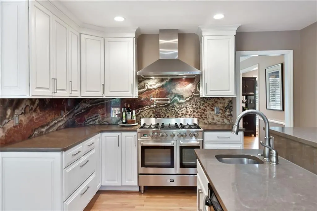 485 Riverside Parkway, Atlanta, Georgia 30328, 4 Bedrooms Bedrooms, ,2 BathroomsBathrooms,Residential,Sold,485 Riverside Parkway,6851430