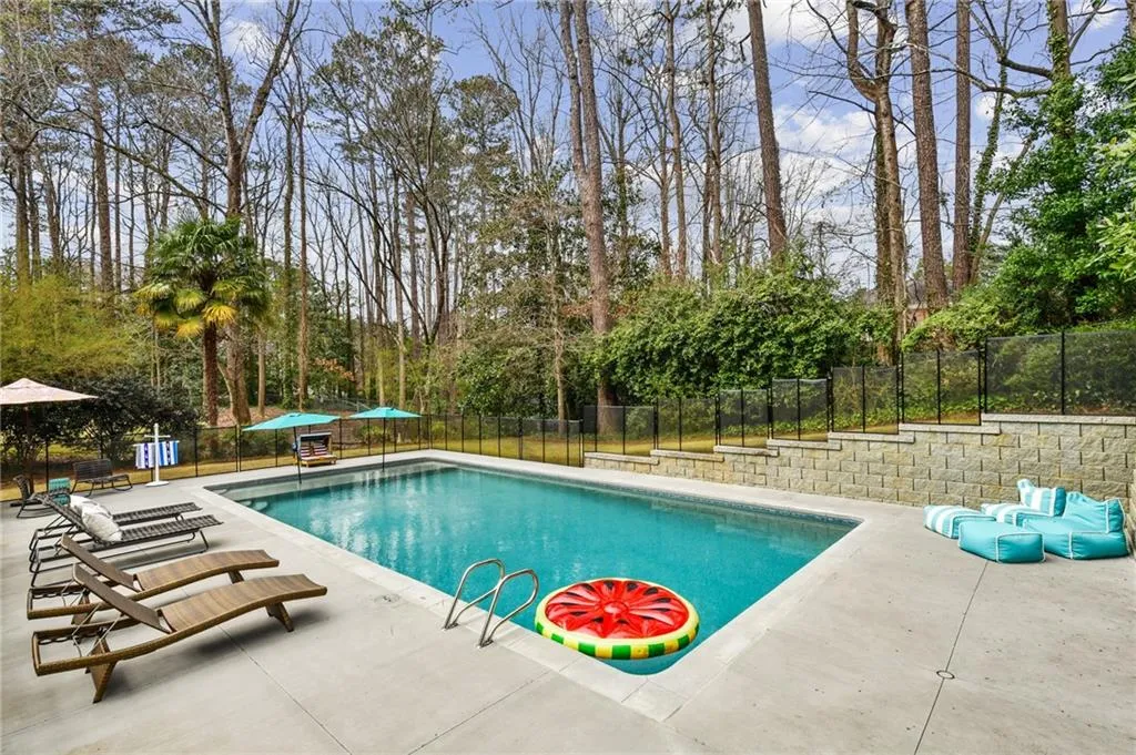 485 Riverside Parkway, Atlanta, Georgia 30328, 4 Bedrooms Bedrooms, ,2 BathroomsBathrooms,Residential,Sold,485 Riverside Parkway,6851430