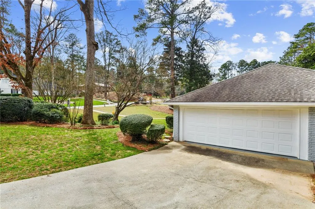 485 Riverside Parkway, Atlanta, Georgia 30328, 4 Bedrooms Bedrooms, ,2 BathroomsBathrooms,Residential,Sold,485 Riverside Parkway,6851430