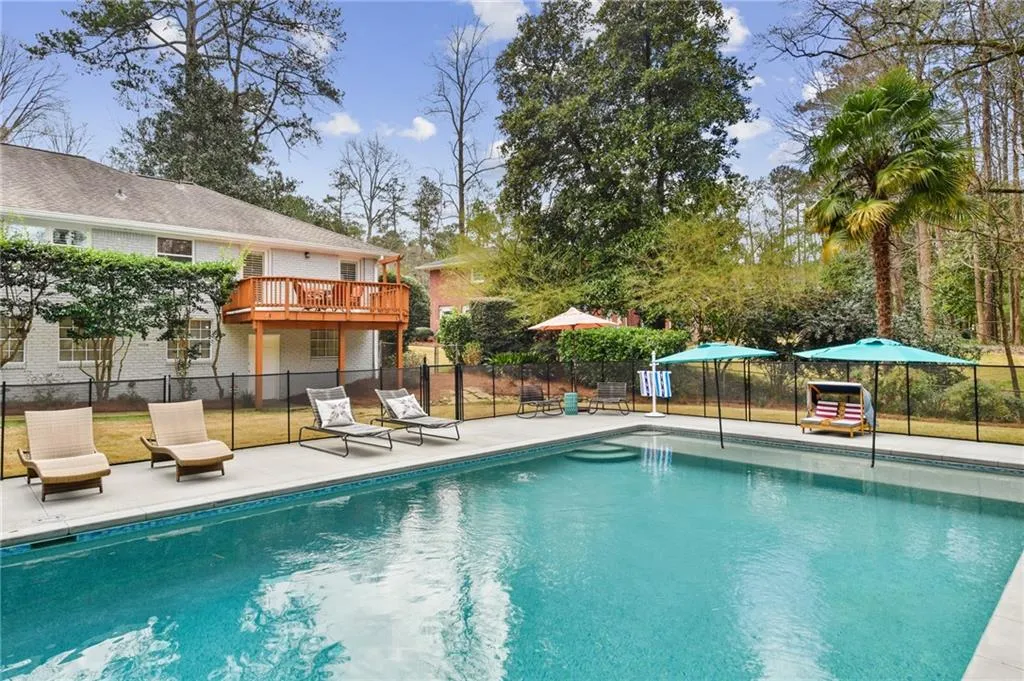 485 Riverside Parkway, Atlanta, Georgia 30328, 4 Bedrooms Bedrooms, ,2 BathroomsBathrooms,Residential,Sold,485 Riverside Parkway,6851430
