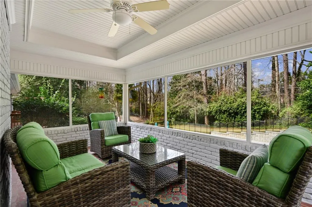 485 Riverside Parkway, Atlanta, Georgia 30328, 4 Bedrooms Bedrooms, ,2 BathroomsBathrooms,Residential,Sold,485 Riverside Parkway,6851430