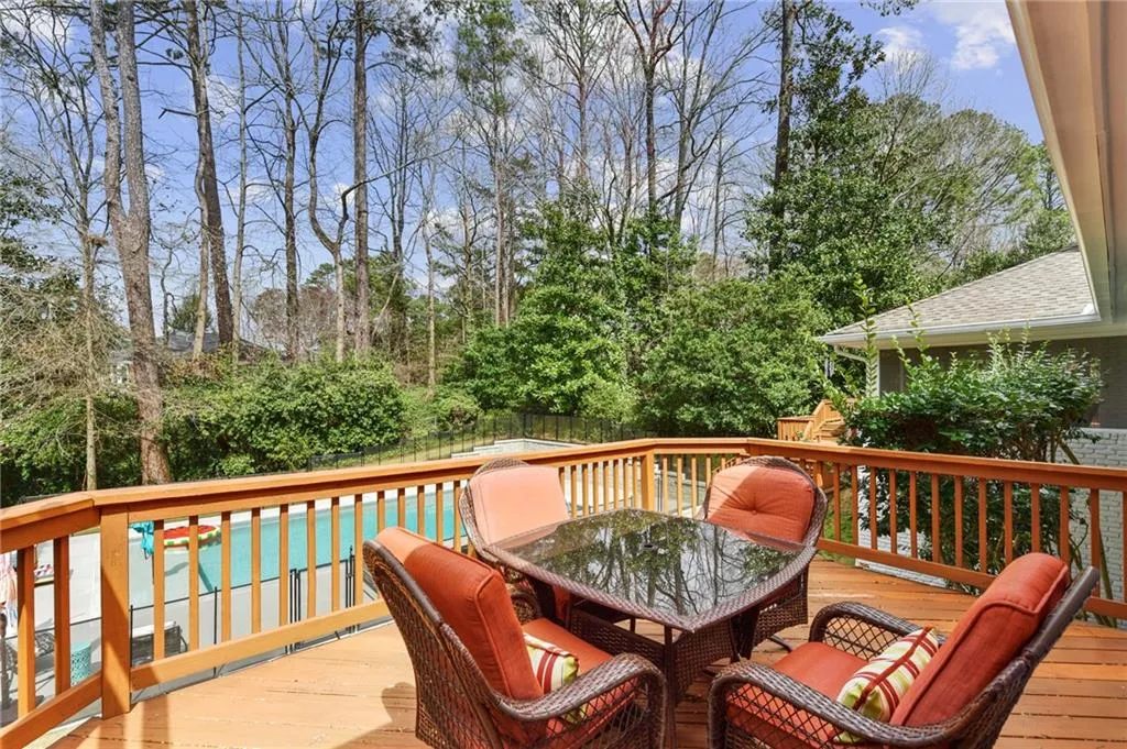 485 Riverside Parkway, Atlanta, Georgia 30328, 4 Bedrooms Bedrooms, ,2 BathroomsBathrooms,Residential,Sold,485 Riverside Parkway,6851430