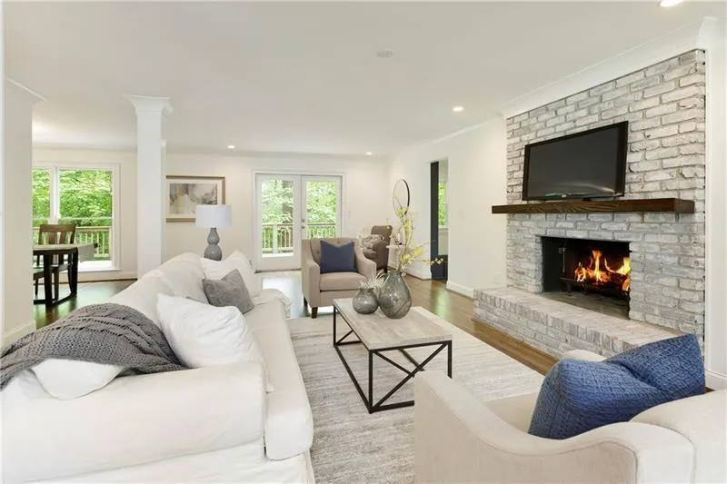 560 Tanacrest Circle, Atlanta, Georgia 30328, 5 Bedrooms Bedrooms, ,4 BathroomsBathrooms,Residential,Sold,560 Tanacrest Circle,6784358