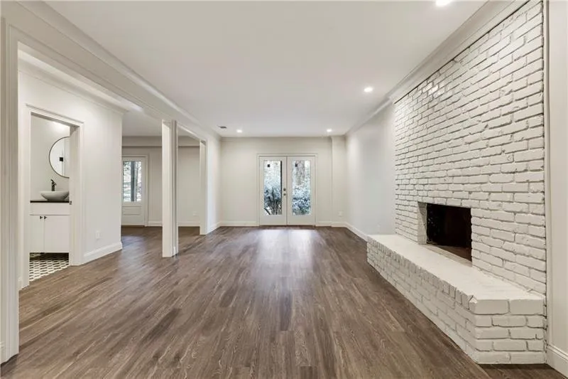 560 Tanacrest Circle, Atlanta, Georgia 30328, 5 Bedrooms Bedrooms, ,4 BathroomsBathrooms,Residential,Sold,560 Tanacrest Circle,6784358
