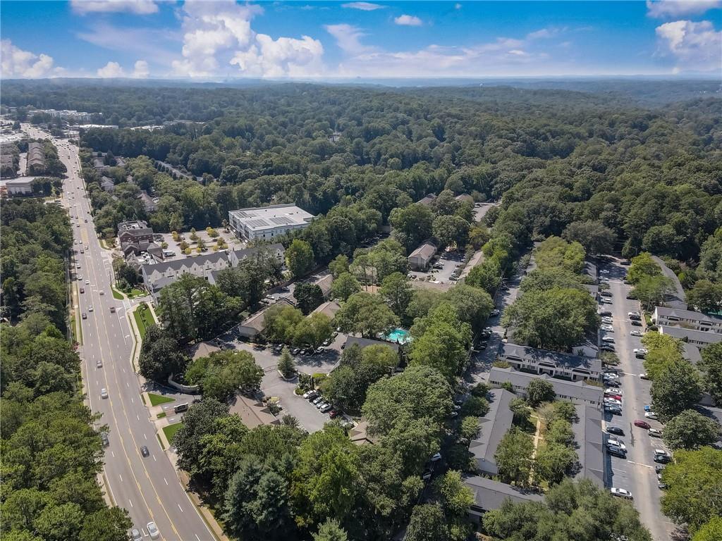 6900 Roswell Road Unit C3, Sandy Springs, Georgia 30328, 2 Bedrooms Bedrooms, ,2 BathroomsBathrooms,Residential,Sold,6900 Roswell Road Unit C3,7256805