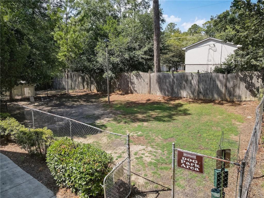 6900 Roswell Road Unit C3, Sandy Springs, Georgia 30328, 2 Bedrooms Bedrooms, ,2 BathroomsBathrooms,Residential,Sold,6900 Roswell Road Unit C3,7256805