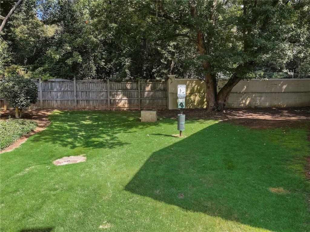 6900 Roswell Road Unit C3, Sandy Springs, Georgia 30328, 2 Bedrooms Bedrooms, ,2 BathroomsBathrooms,Residential,Sold,6900 Roswell Road Unit C3,7256805