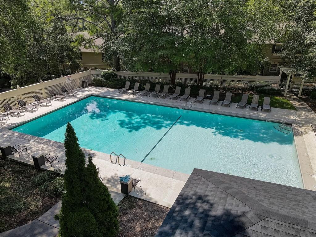6900 Roswell Road Unit C3, Sandy Springs, Georgia 30328, 2 Bedrooms Bedrooms, ,2 BathroomsBathrooms,Residential,Sold,6900 Roswell Road Unit C3,7256805