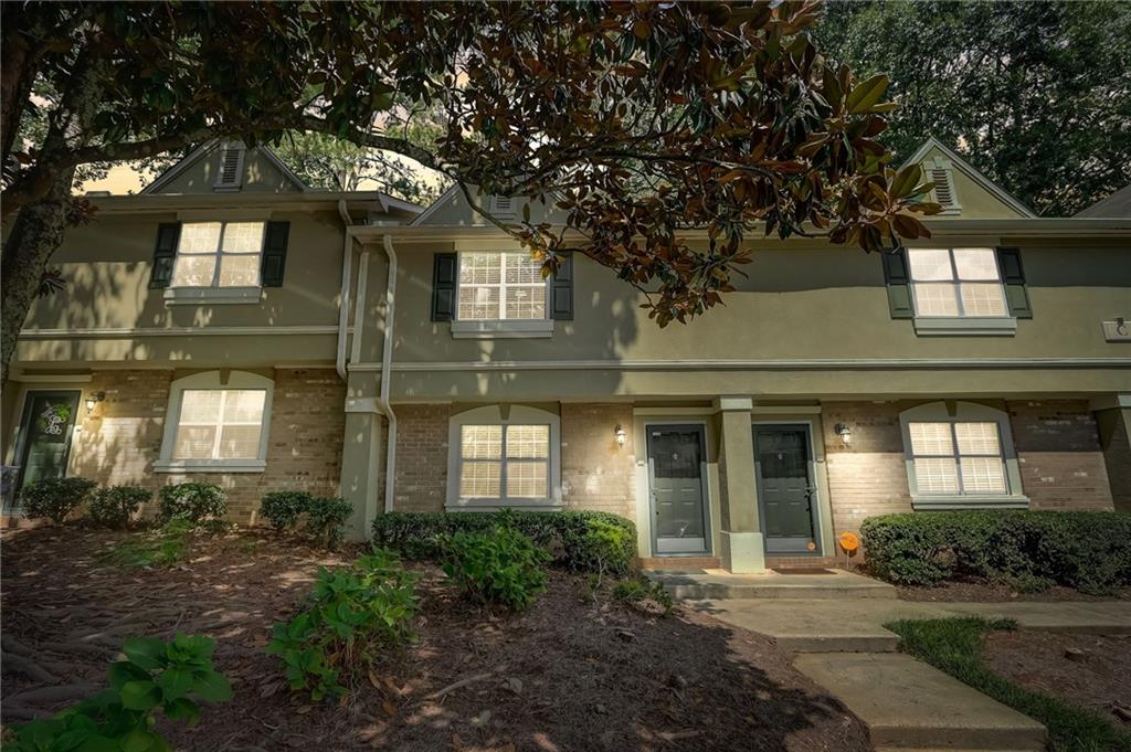 6900 Roswell Road Unit C3, Sandy Springs, Georgia 30328, 2 Bedrooms Bedrooms, ,2 BathroomsBathrooms,Residential,Sold,6900 Roswell Road Unit C3,7256805