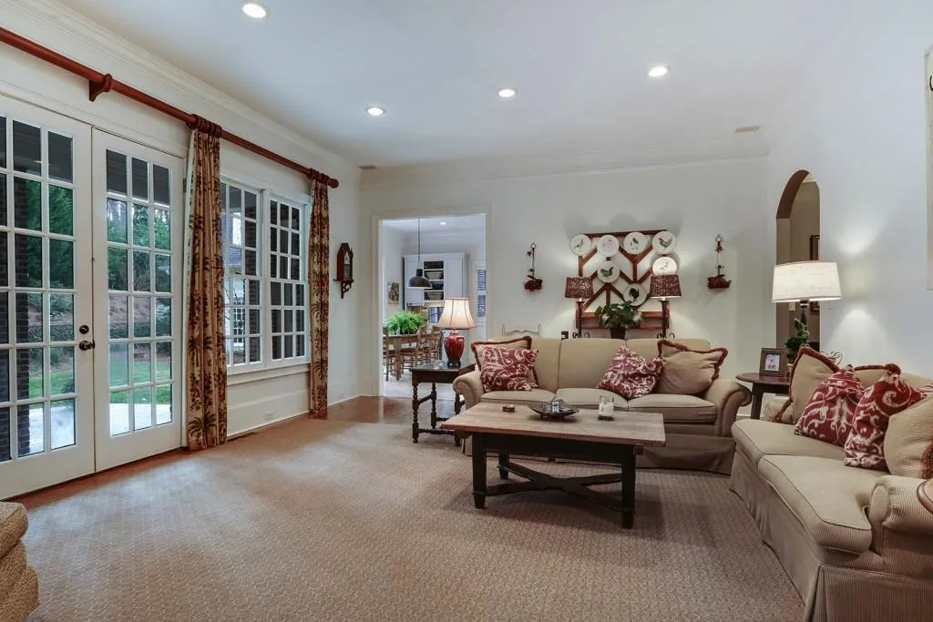 1174 Dawn View Lane, Atlanta, Georgia 30327, 4 Bedrooms Bedrooms, ,5 BathroomsBathrooms,Residential,Sold,1174 Dawn View Lane,5792788