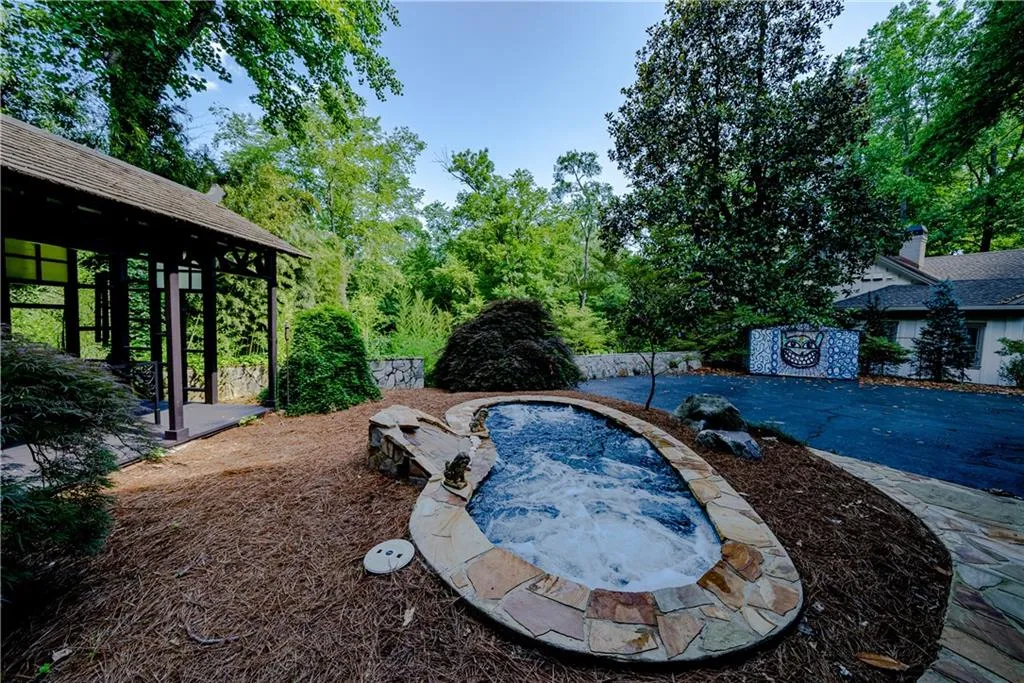 1120 Churchill Downs Road, Sandy Springs, Georgia 30319, 4 Bedrooms Bedrooms, ,3 BathroomsBathrooms,Residential,Sold,1120 Churchill Downs Road,7059492