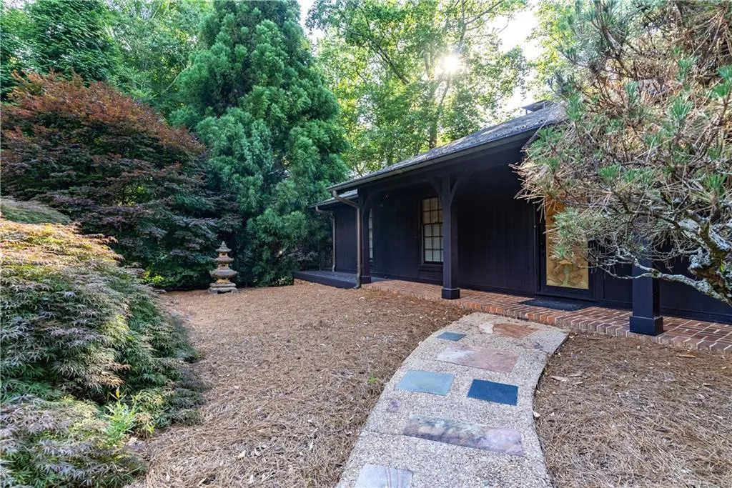 1120 Churchill Downs Road, Sandy Springs, Georgia 30319, 4 Bedrooms Bedrooms, ,3 BathroomsBathrooms,Residential,Sold,1120 Churchill Downs Road,7059492