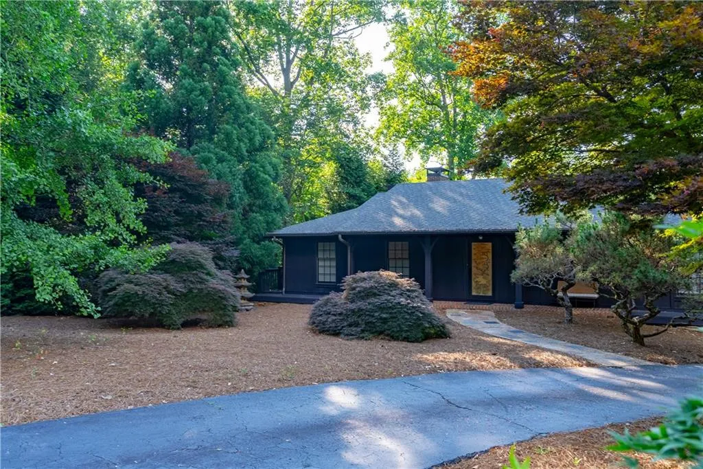 1120 Churchill Downs Road, Sandy Springs, Georgia 30319, 4 Bedrooms Bedrooms, ,3 BathroomsBathrooms,Residential,Sold,1120 Churchill Downs Road,7059492