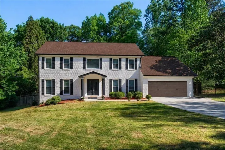 2368 Fenhurst Place, Dunwoody, Georgia 30338