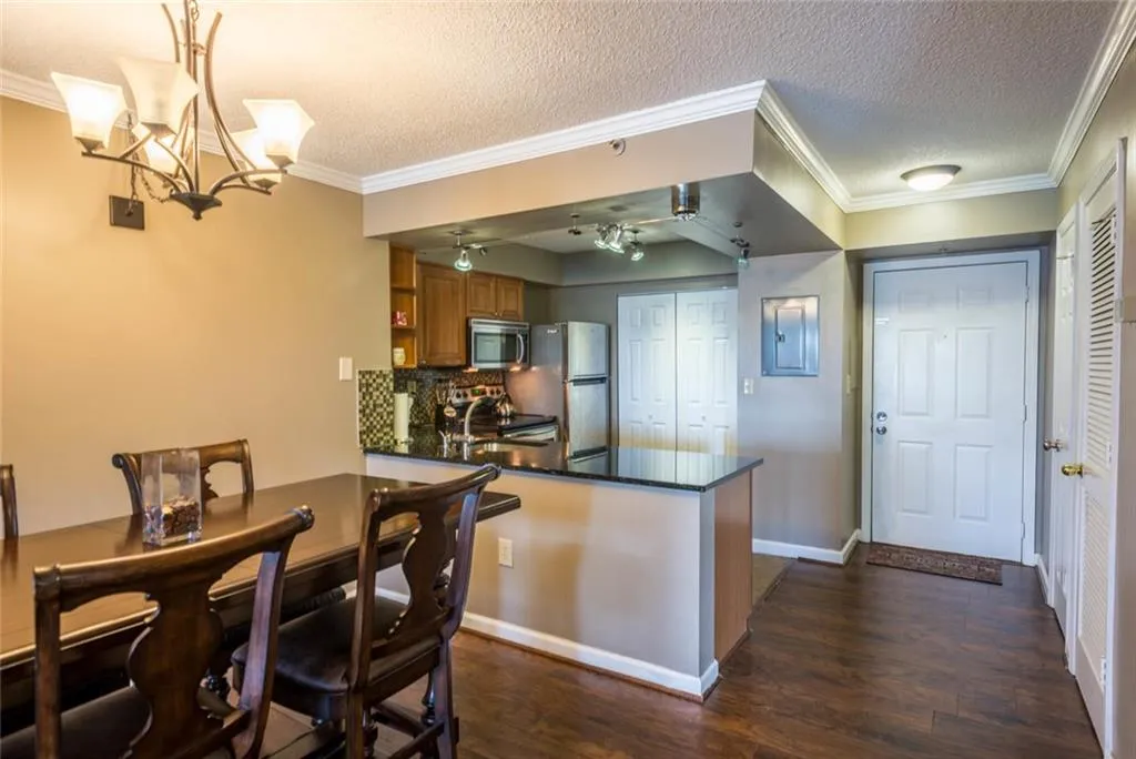 795 Hammond Drive Unit 606, Atlanta, Georgia 30328, 2 Bedrooms Bedrooms, ,1 BathroomBathrooms,Residential,Sold,795 Hammond Drive Unit 606,5840136