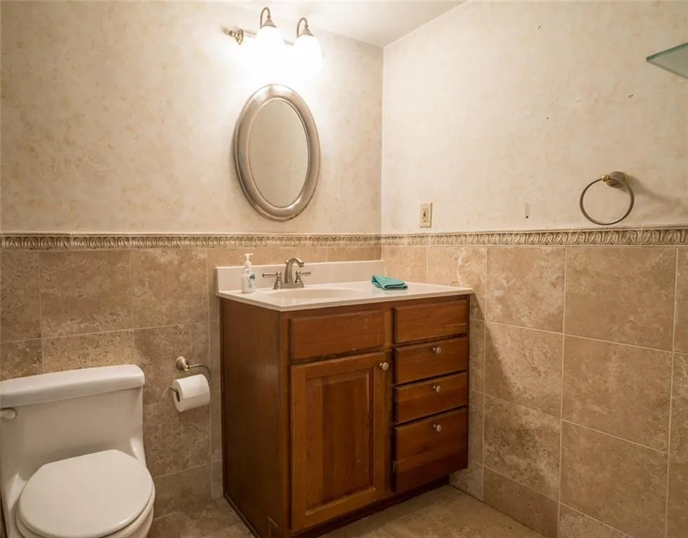 795 Hammond Drive Unit 606, Atlanta, Georgia 30328, 2 Bedrooms Bedrooms, ,1 BathroomBathrooms,Residential,Sold,795 Hammond Drive Unit 606,5840136