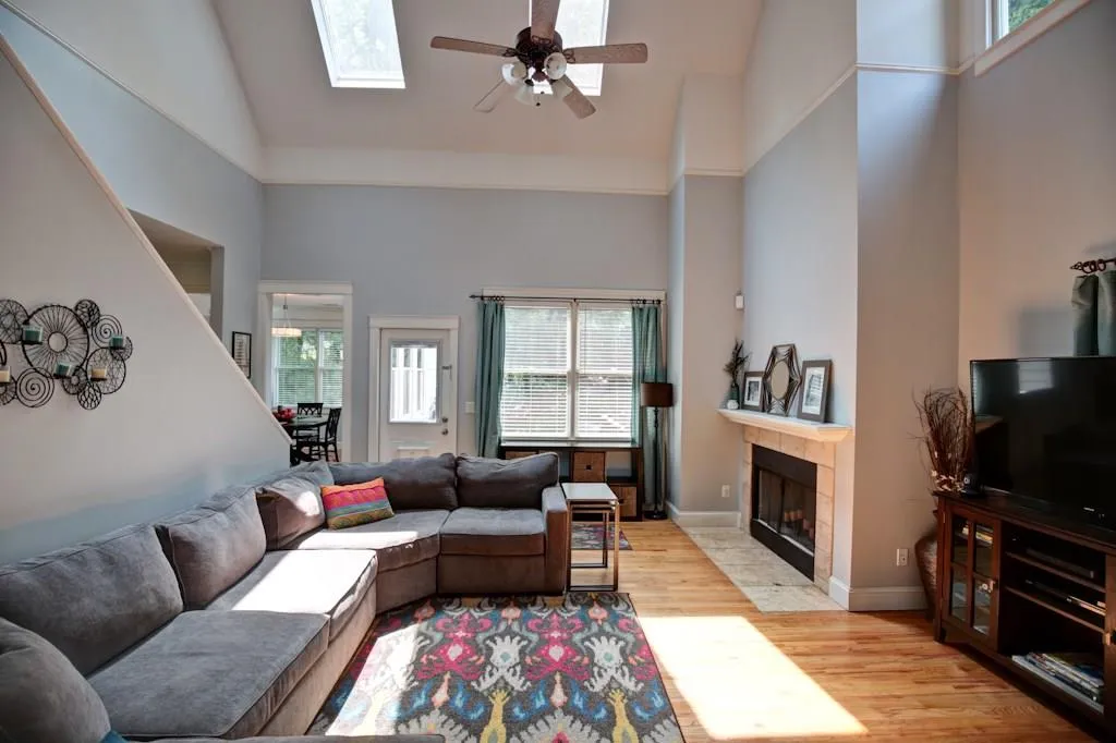 1979 Spad Avenue Nw, Atlanta, Georgia 30318, 5 Bedrooms Bedrooms, ,3 BathroomsBathrooms,Residential,Sold,1979 Spad Avenue Nw,5699735