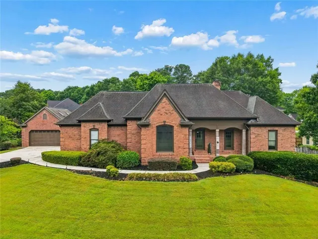 315 Savannah Place, Loganville, Georgia 30052