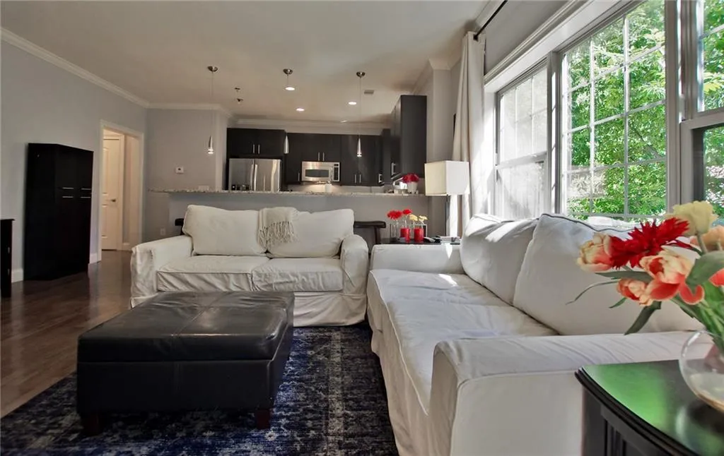 1903 Anjaco Road Nw Unit 4, Atlanta, Georgia 30309, 2 Bedrooms Bedrooms, ,2 BathroomsBathrooms,Residential,Sold,1903 Anjaco Road Nw Unit 4,6021591