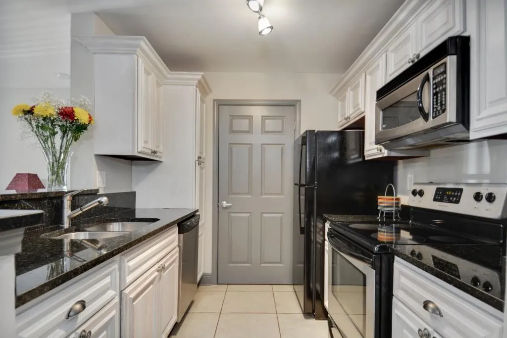8105 Santa Fe Parkway Unit 8105, Sandy Springs, Georgia 30350, 2 Bedrooms Bedrooms, ,2 BathroomsBathrooms,Residential,Sold,8105 Santa Fe Parkway Unit 8105,6812451