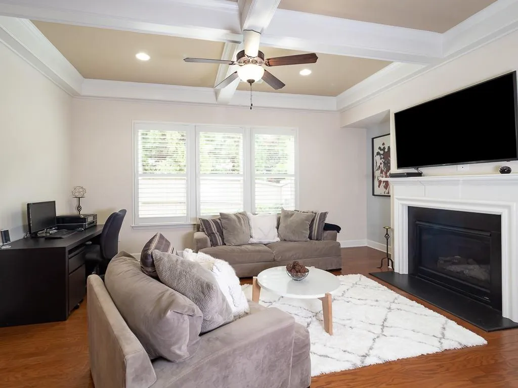 5583 High Point Road, Atlanta, Georgia 30342, 3 Bedrooms Bedrooms, ,3 BathroomsBathrooms,Residential,Sold,5583 High Point Road,6687109