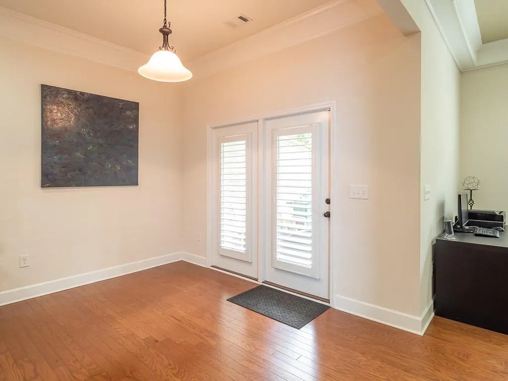 5583 High Point Road, Atlanta, Georgia 30342, 3 Bedrooms Bedrooms, ,3 BathroomsBathrooms,Residential,Sold,5583 High Point Road,6687109
